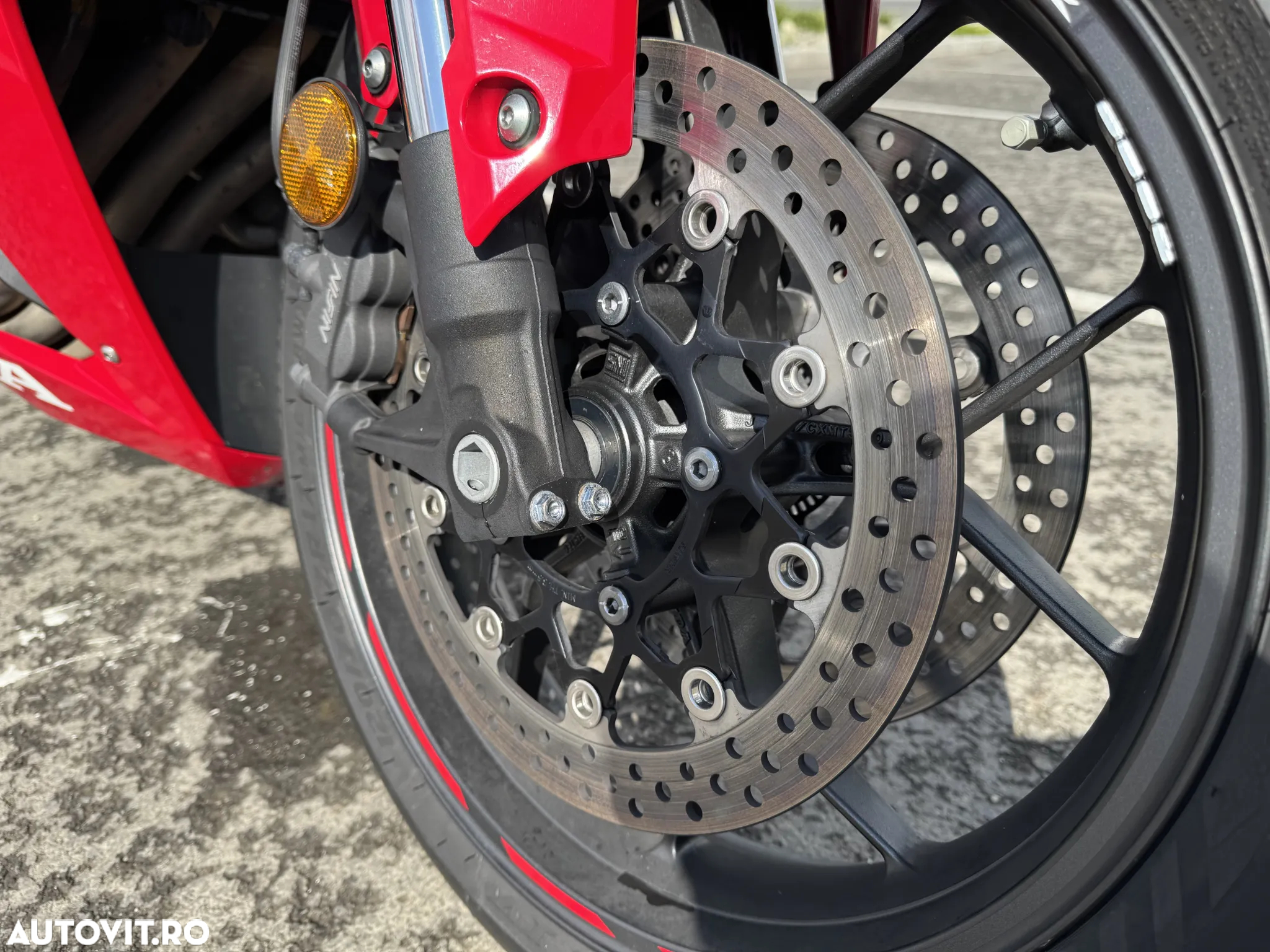 Honda CBR 650R - 21
