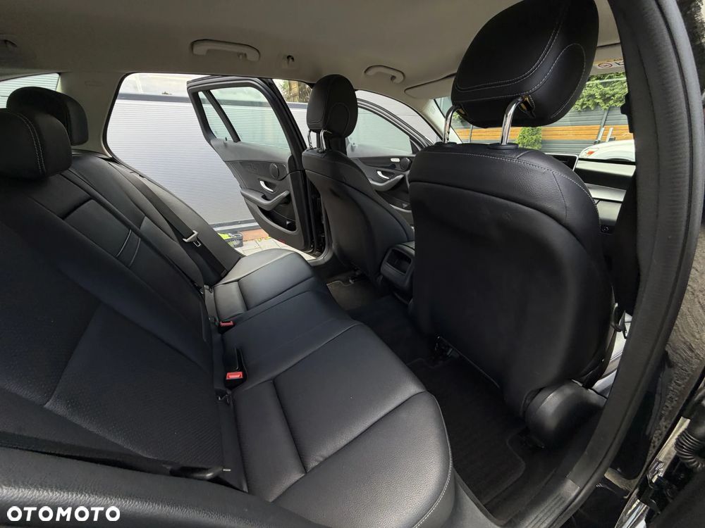 Mercedes-Benz Klasa C 200 9G-TRONIC - 17