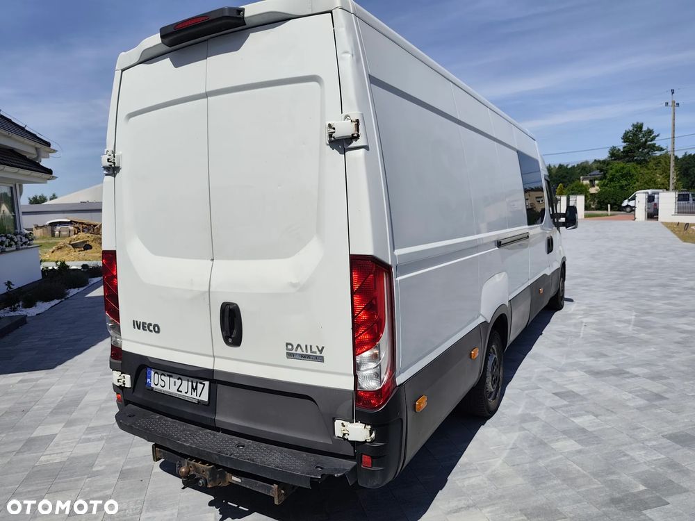 Iveco Daily 2,3L 7 osobowy brygadówka - 4