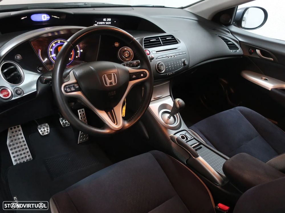 Honda Civic 1.4 Sport - 14