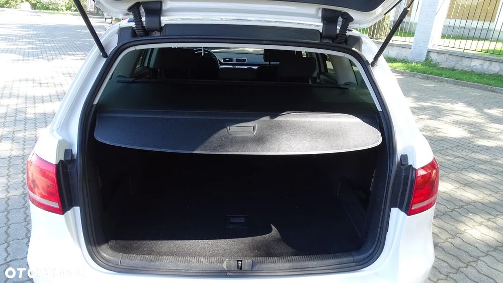 Volkswagen Passat Variant 2.0 TDI BlueMotion Technology Comfortline - 9