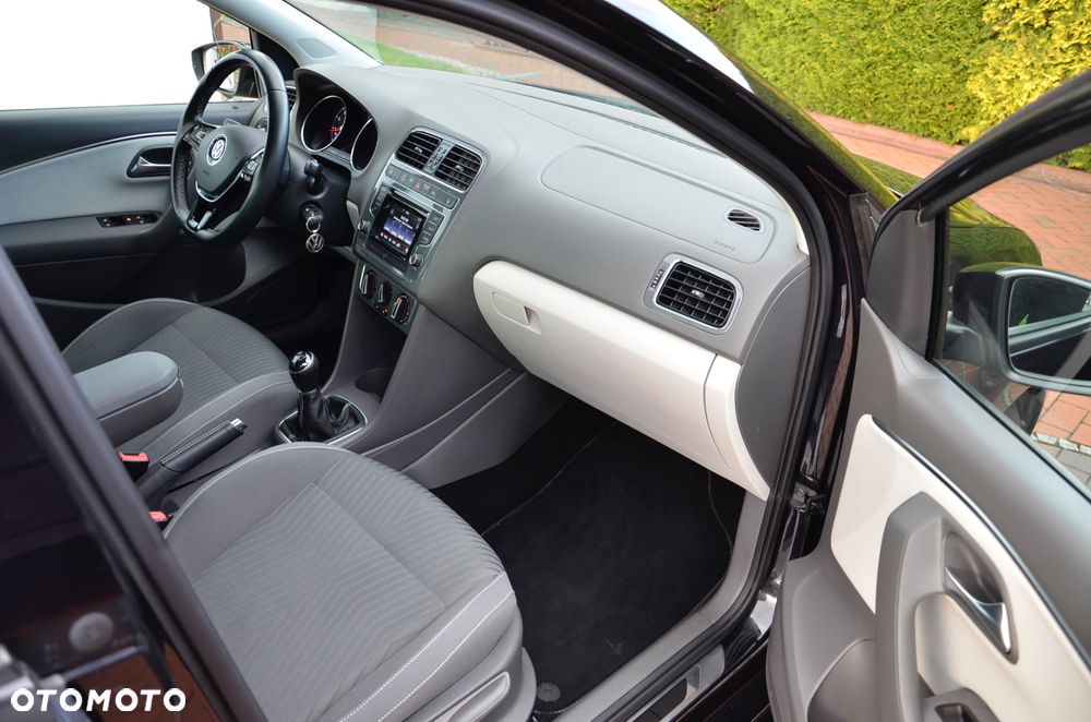 Volkswagen Polo 1.2 TSI BMT Highline - 13