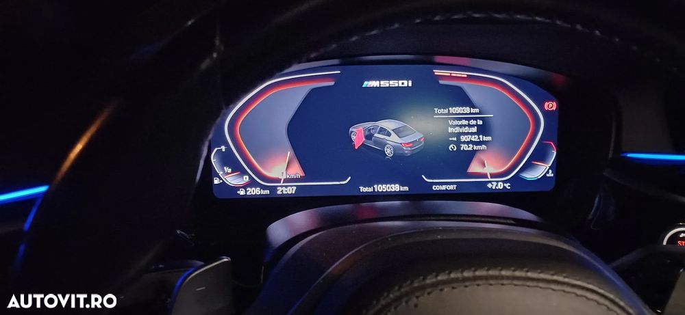 BMW M5 M550i xDrive AT - 31