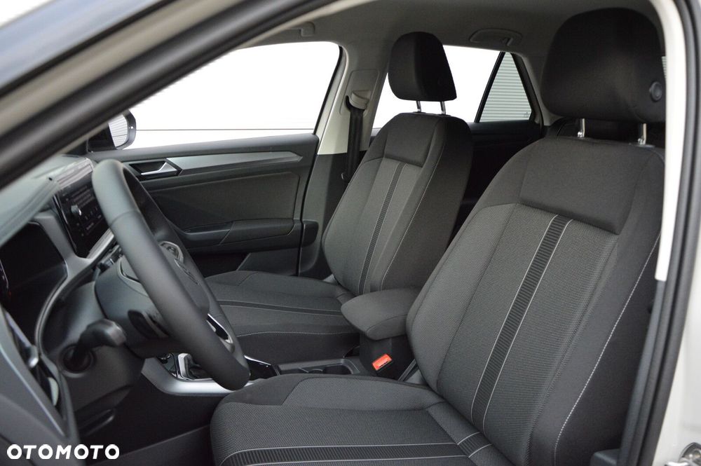 Volkswagen T-Roc - 8