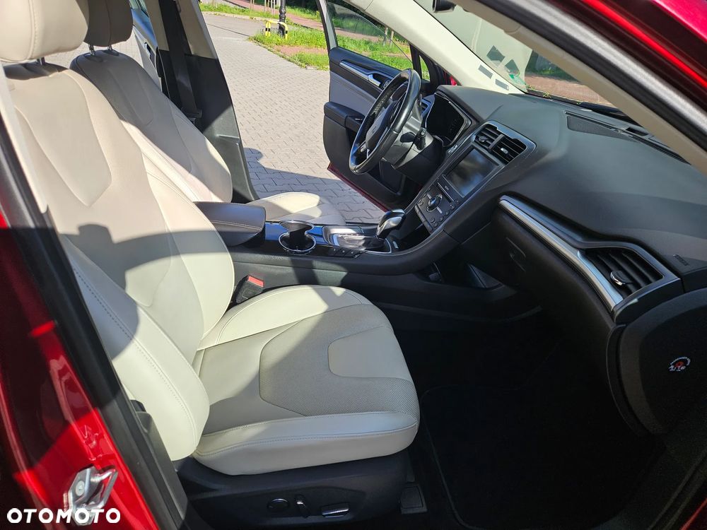 Ford Mondeo SW 2.0 EcoBlue Titanium - 17