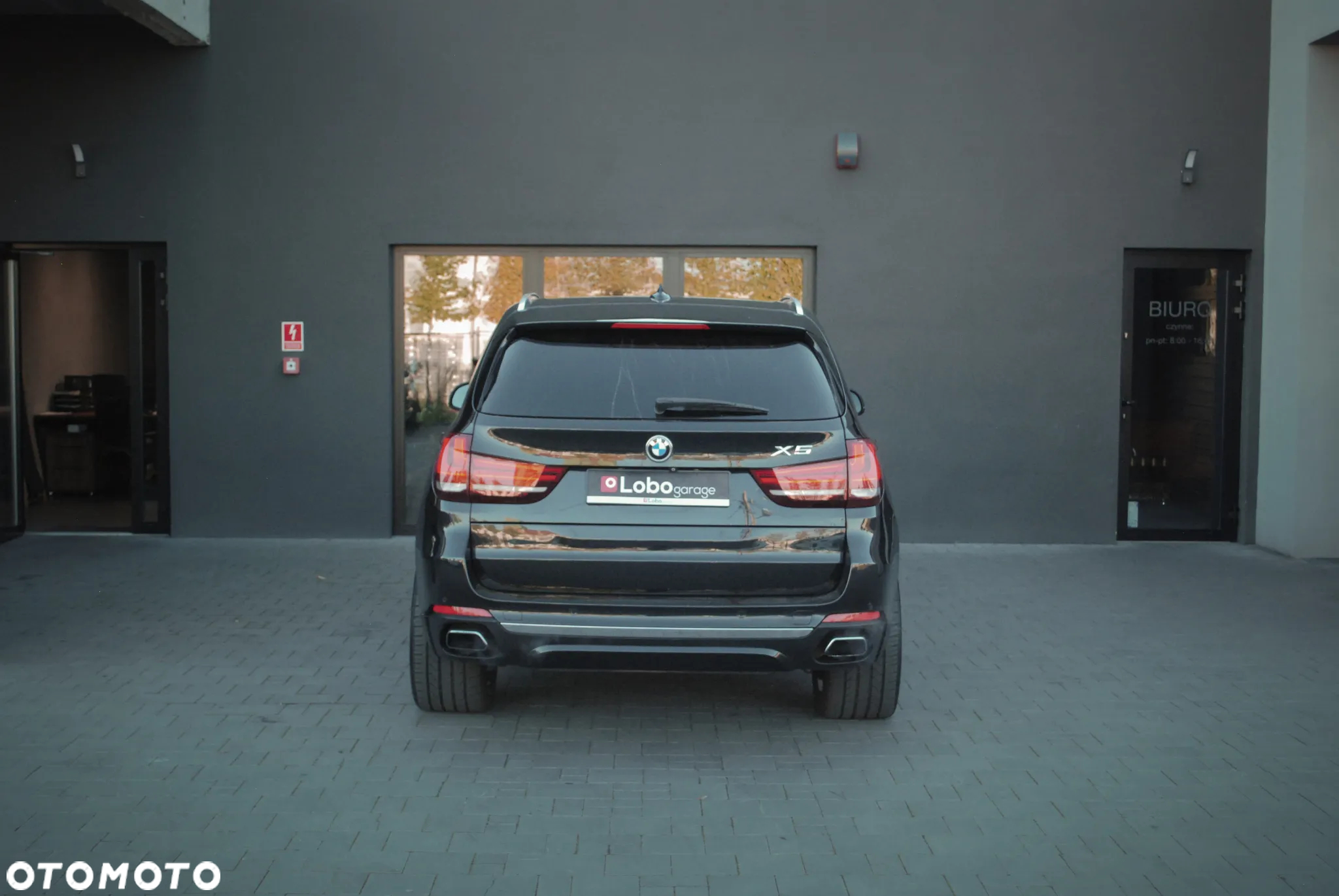 BMW X5 5.0i xDrive - 8