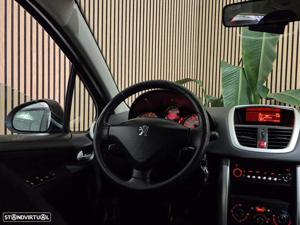 Peugeot 207 1.4 HDi Sport - 11