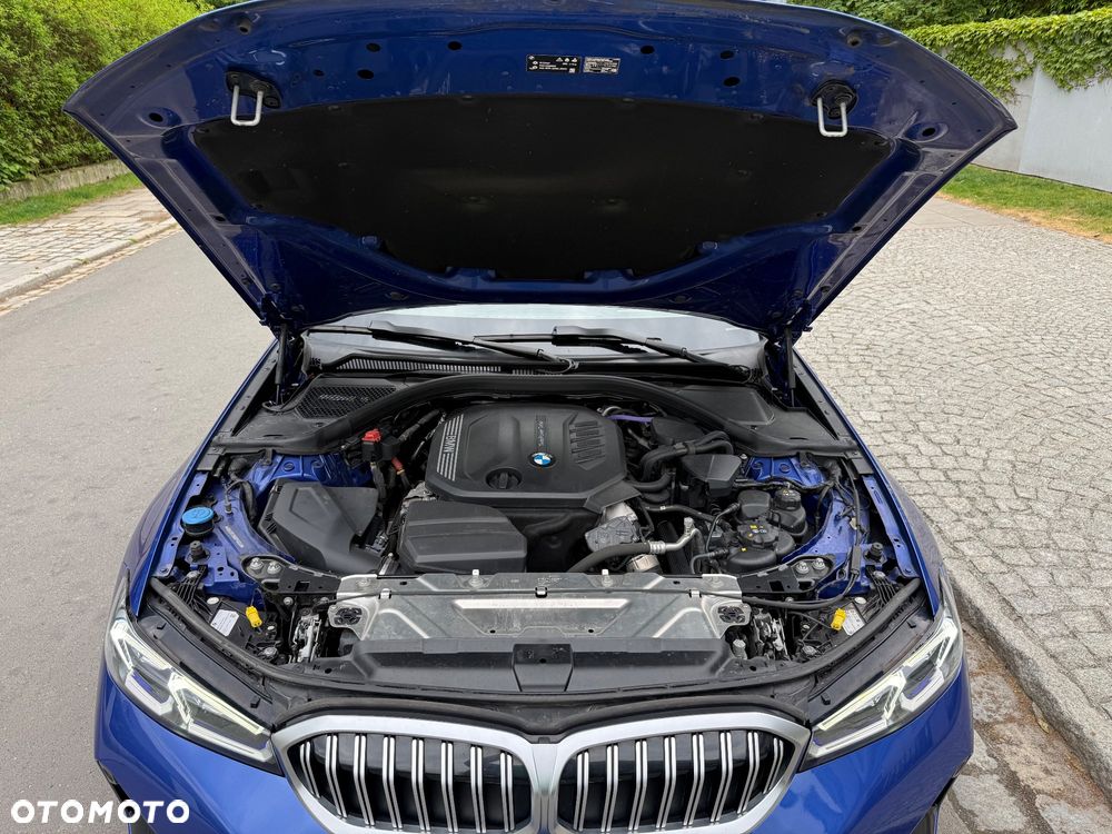 BMW Seria 3 320d xDrive M Sport sport - 35
