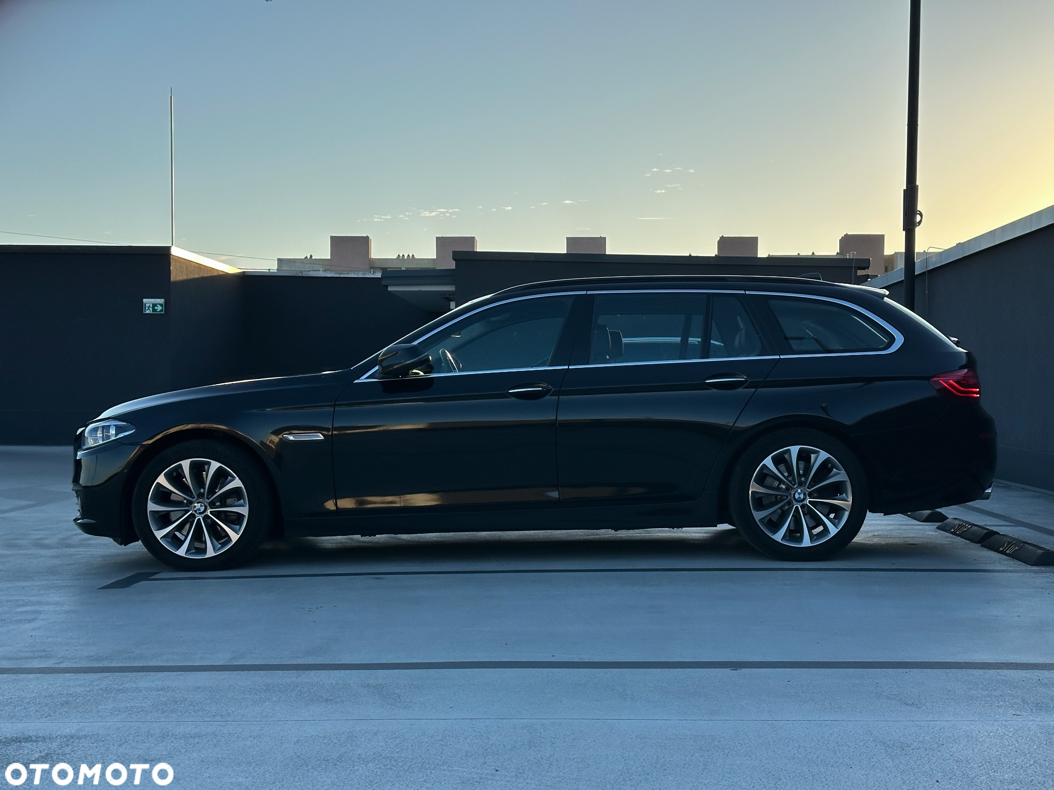 BMW Seria 5 530d xDrive Luxury Line - 6
