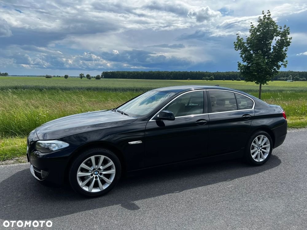 BMW 5 Series 2010 photo 3