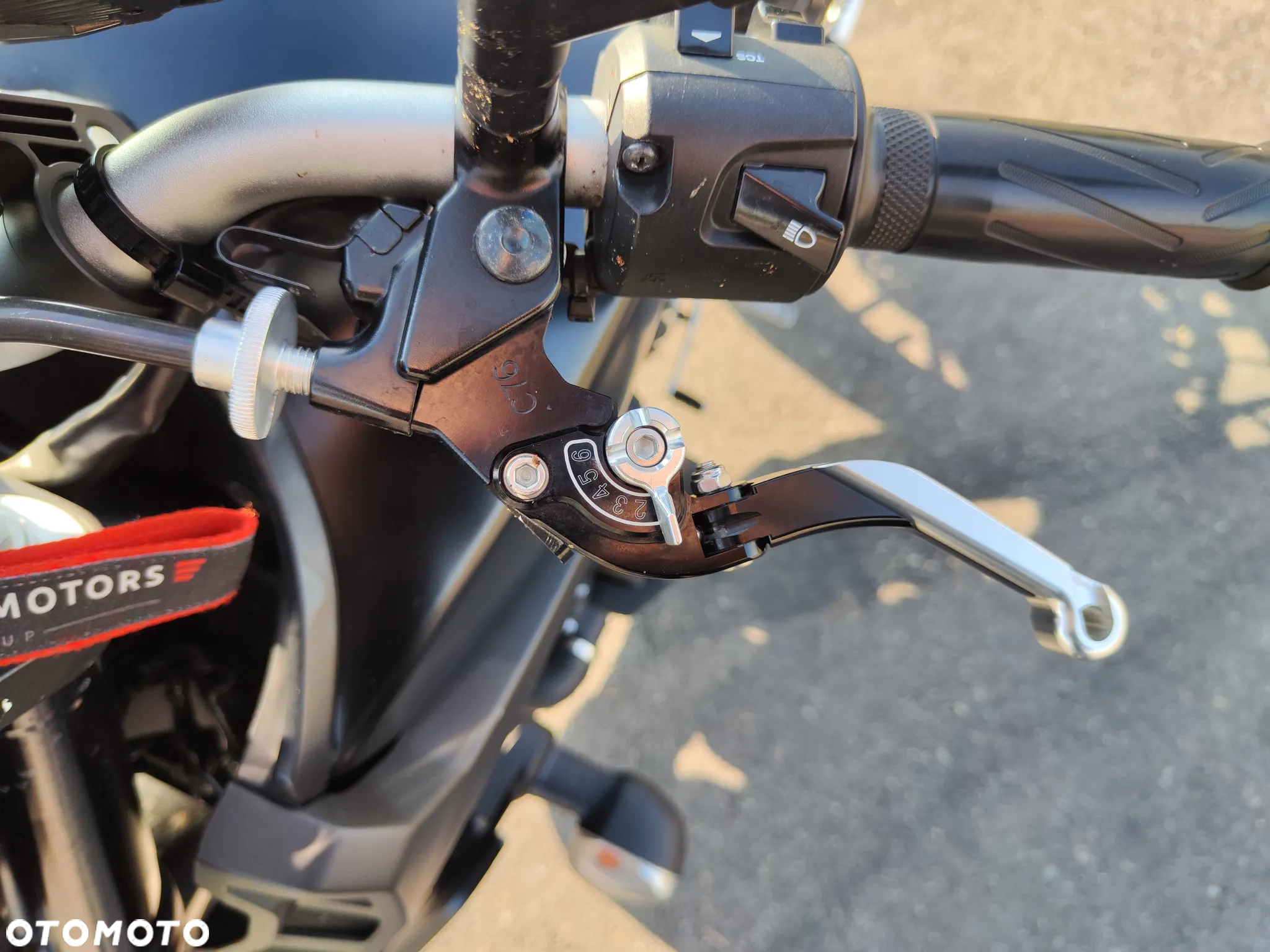 Yamaha MT - 17