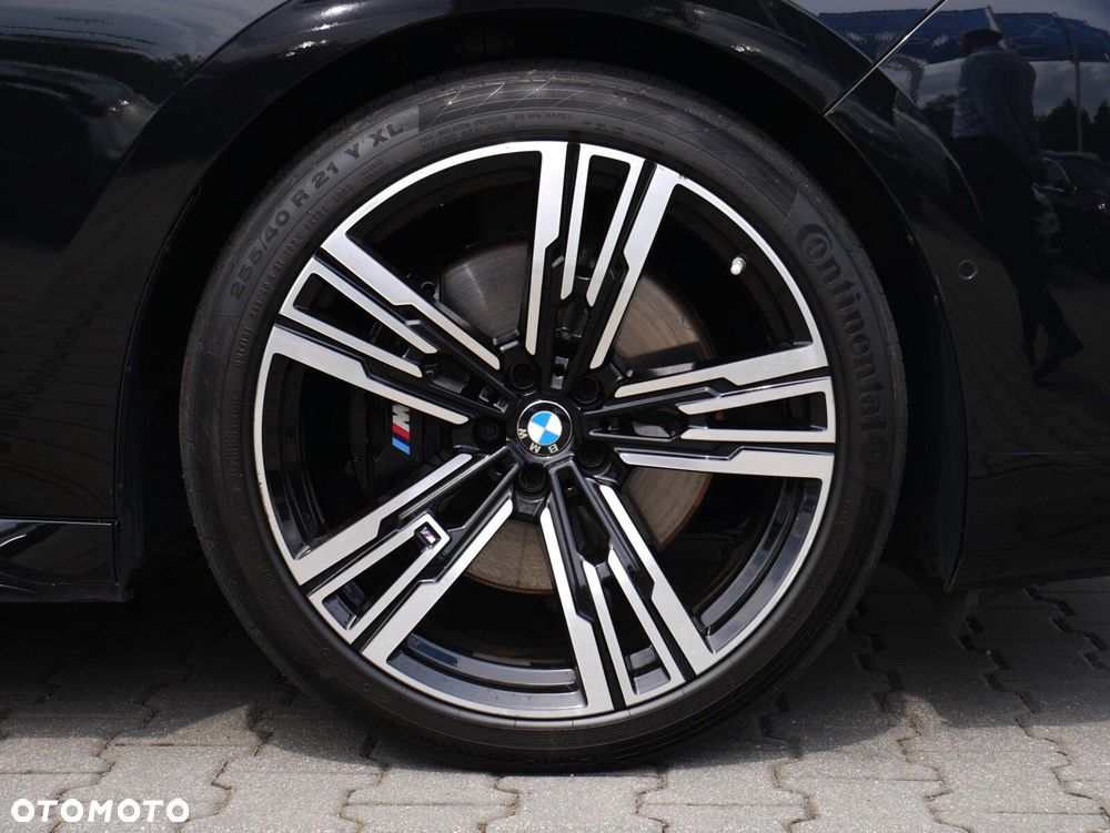 BMW Seria 7 - 33