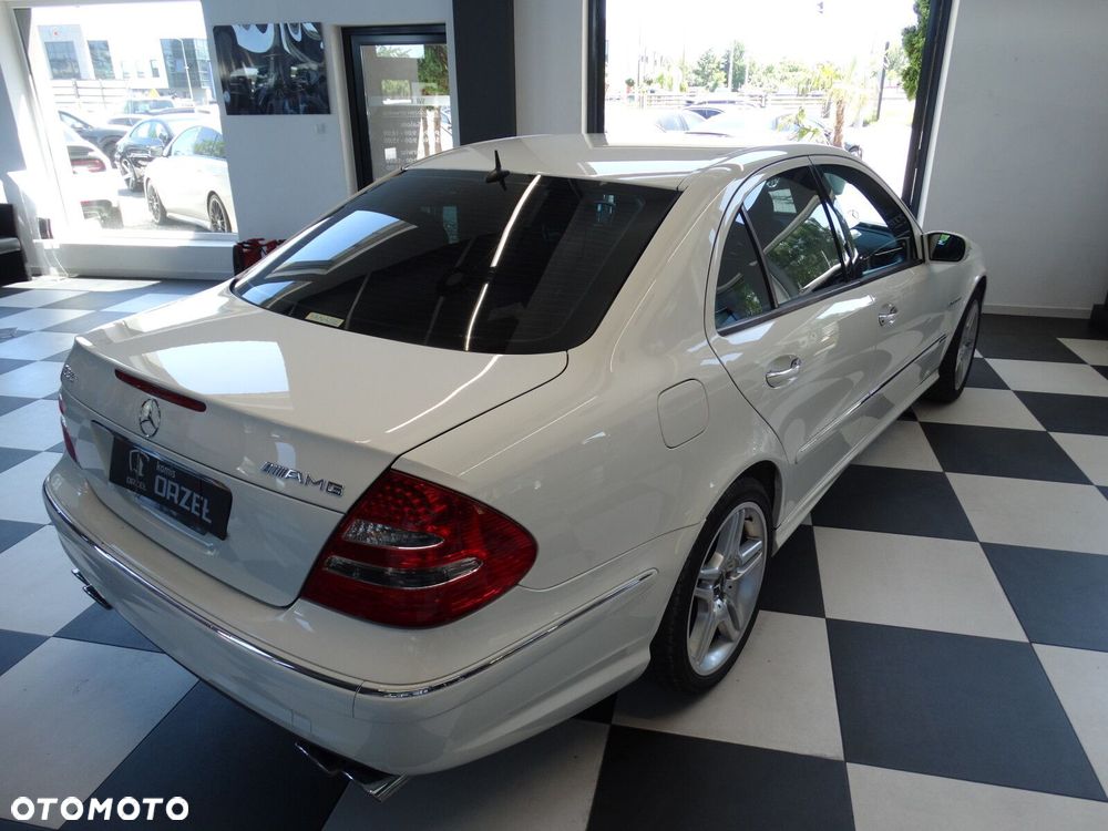 Mercedes-Benz Klasa E - 24