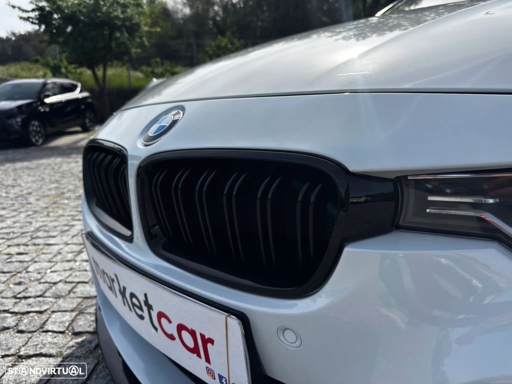 BMW 318 d Auto Pack M - 37