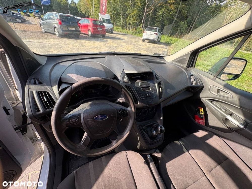 Ford Transit Connect - 17