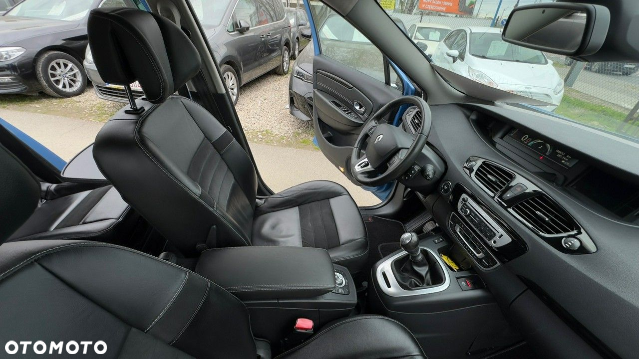 Renault Scenic - 26