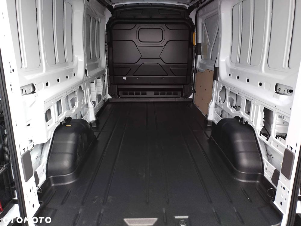 Ford Transit V363 - 4