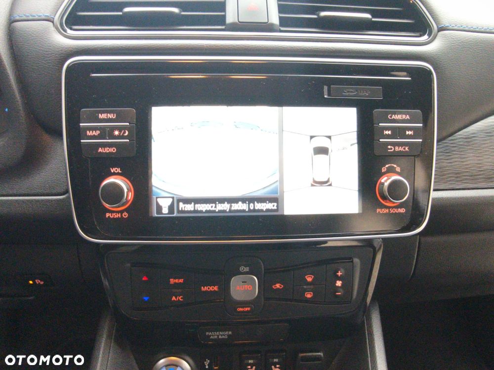 Nissan Leaf - 22