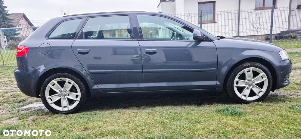 Audi A3 Sportback - 9