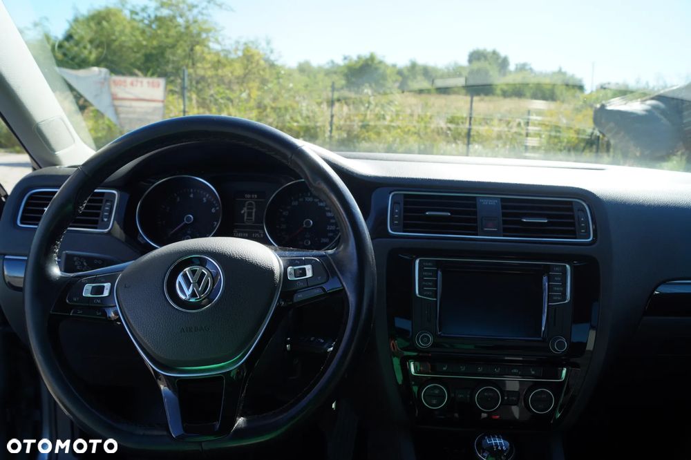Volkswagen Jetta 1.4 TSI BMT Highline - 8