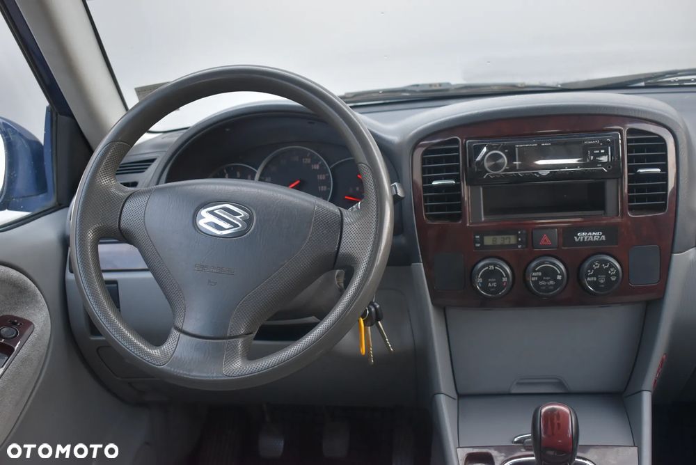 Suzuki Grand Vitara - 11