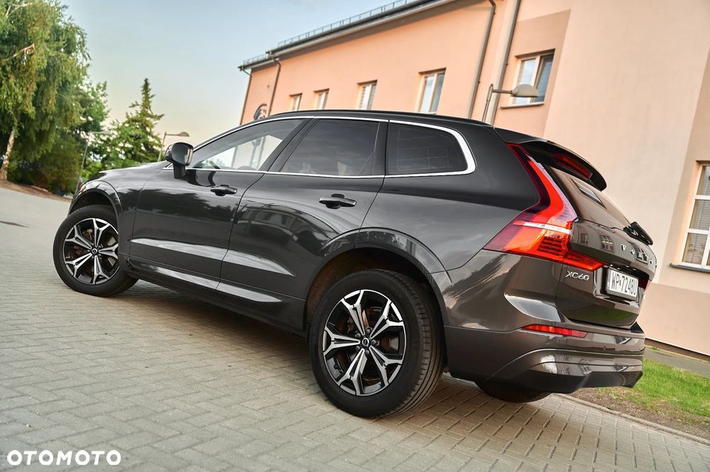 Volvo XC 60 B4 D Geartronic Momentum Pro - 17