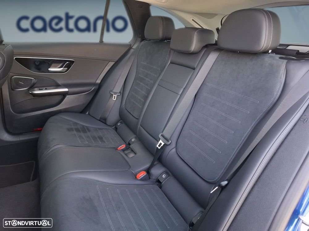 Mercedes-Benz C 300 e AMG Line - 13