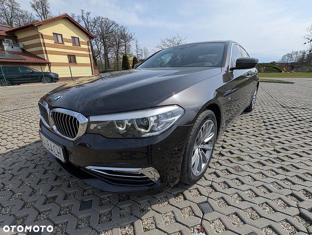 BMW Seria 5 530i Luxury Line - 3