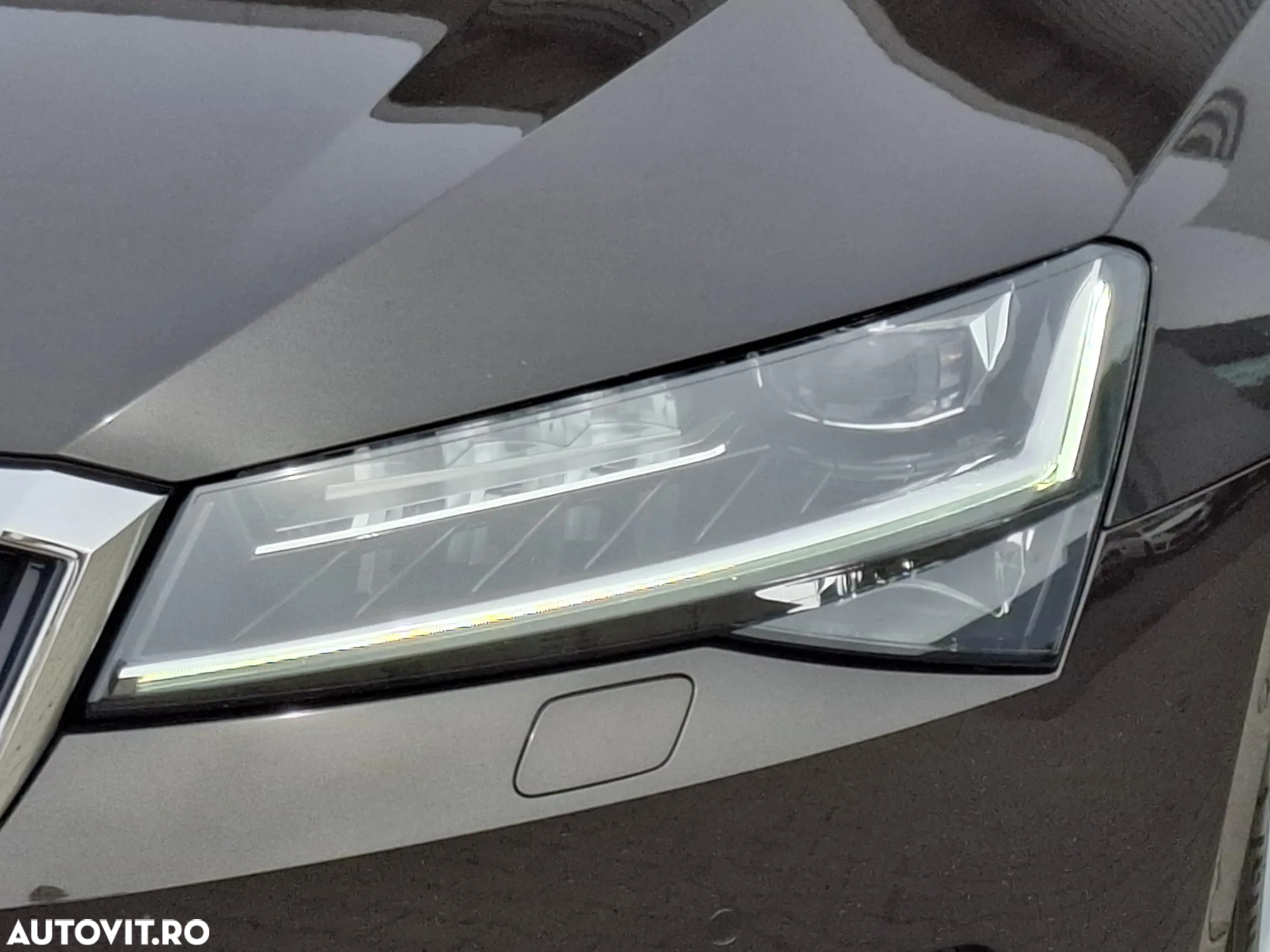 Skoda Superb 2.0 TDI 4X4 DSG Style - 6