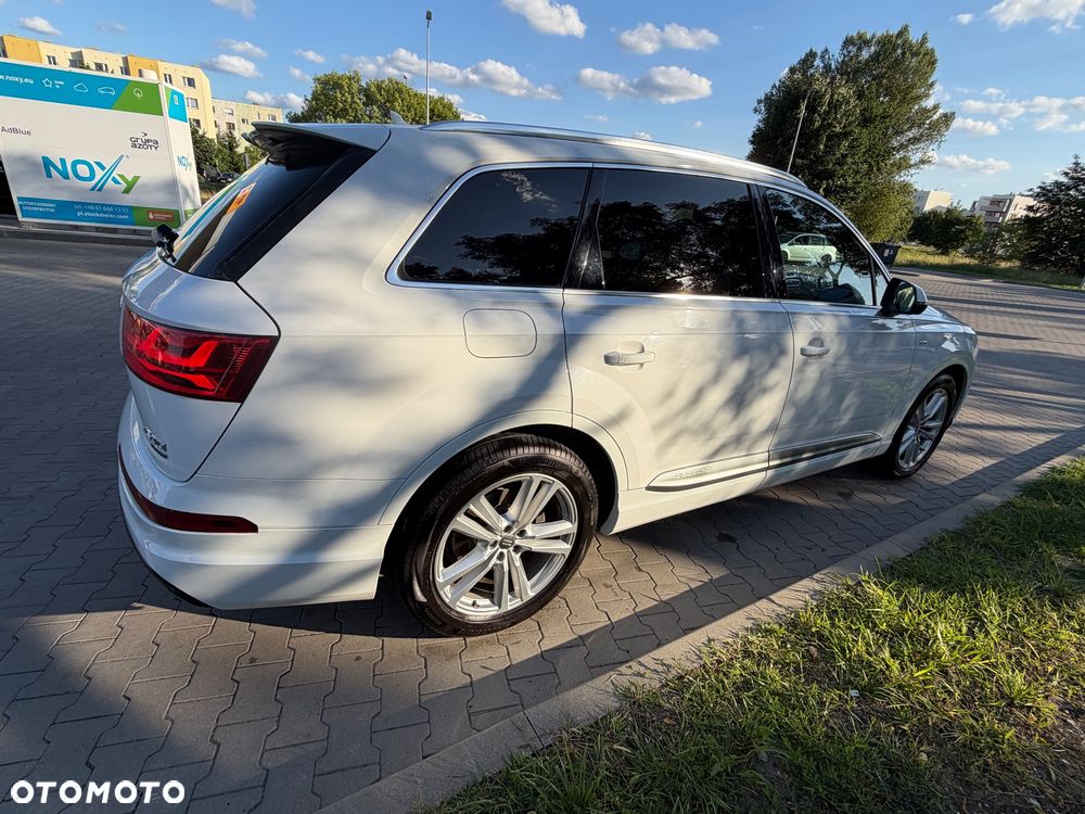 Audi Q7 - 7