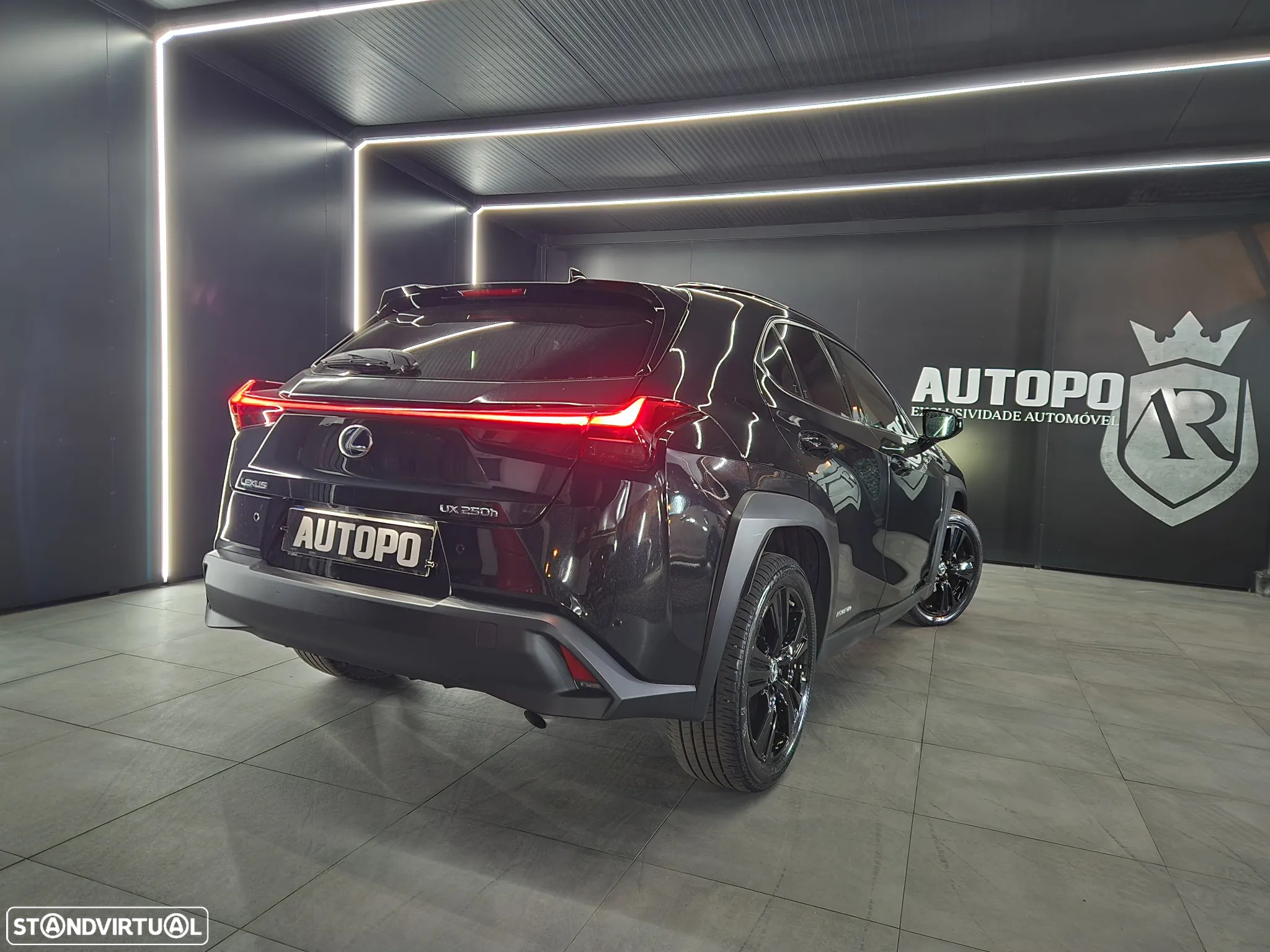 Lexus UX 250h Special Edition (LCA) - 23