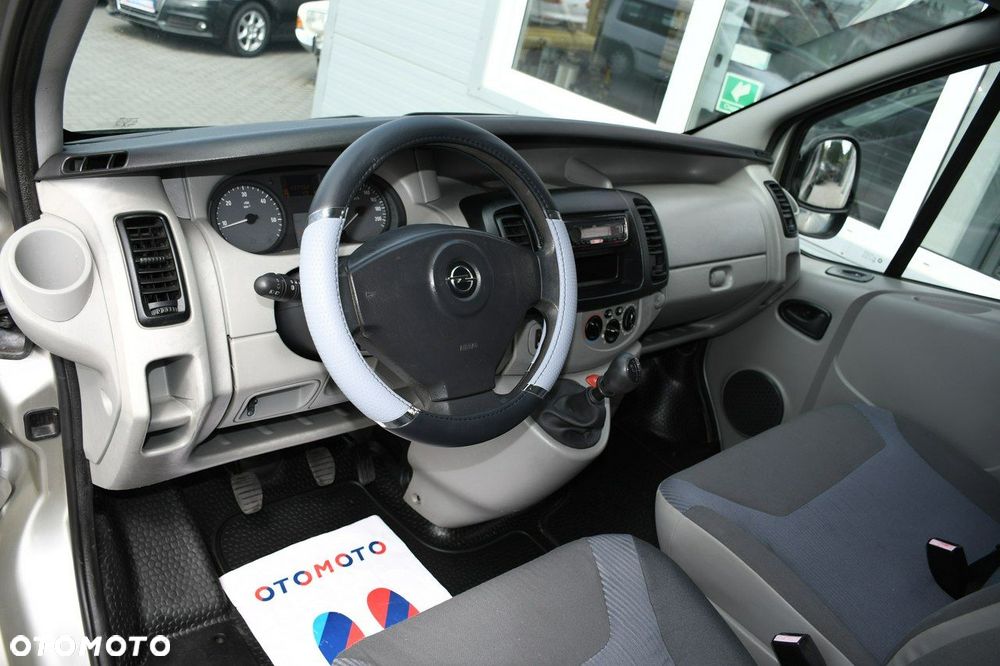 Opel Vivaro - 19
