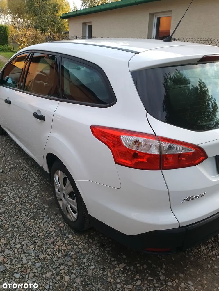 Ford Focus 1.0 EcoBoost Start-Stopp-System Ambiente - 4