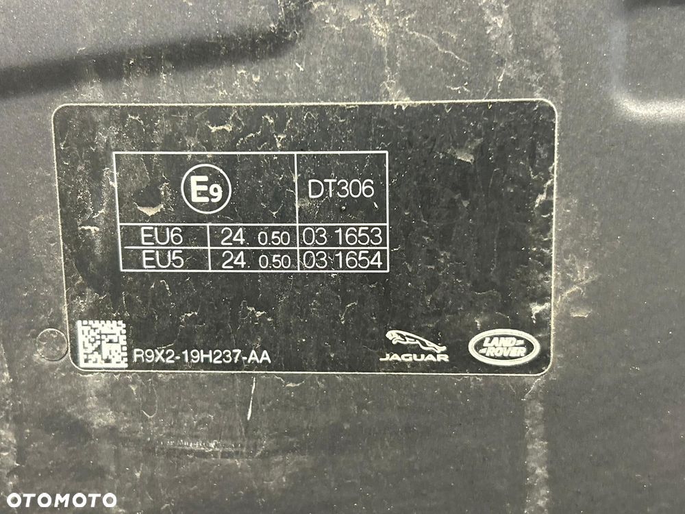 RANGE ROVER SPORT L461 III 3 22- MASKA POKRYWA SILNIKA ZNACZEK KOLOR CARPATHIAN GREY ORYGINAŁ - 11