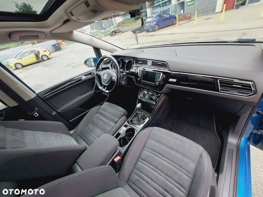 Volkswagen Touran 2.0 TDI BMT Highline DSG - 26