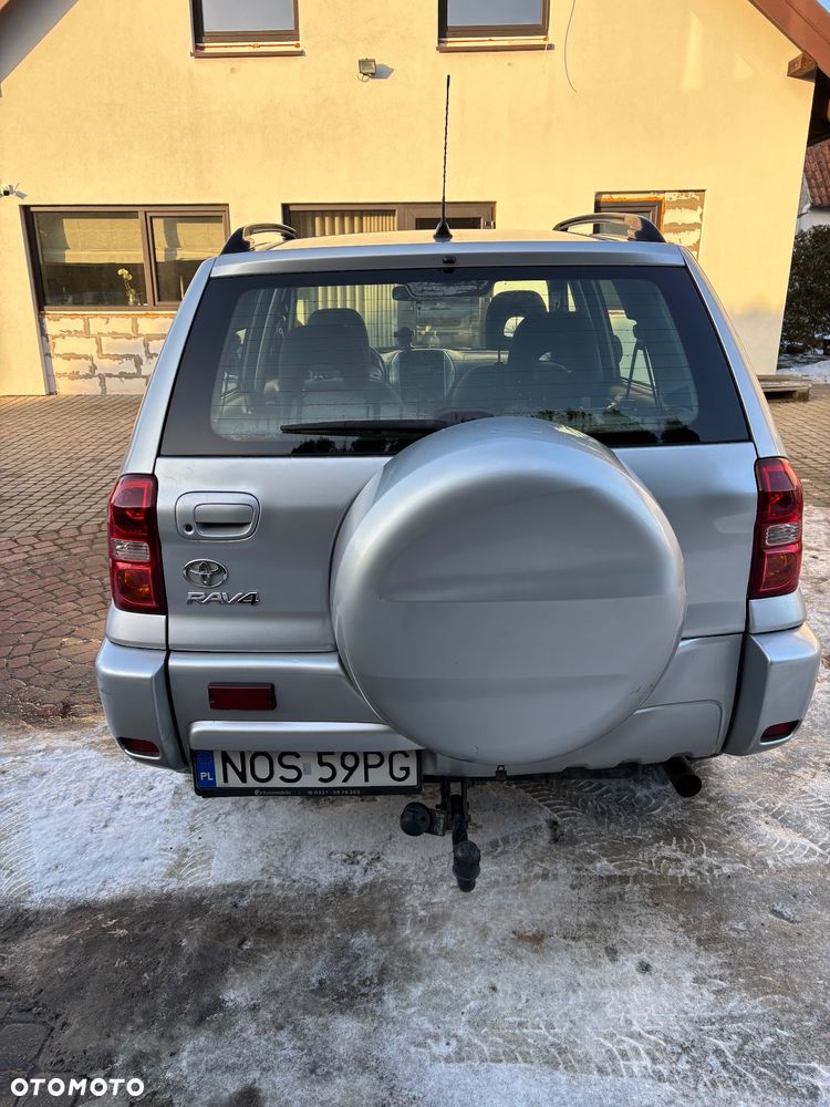 Toyota RAV4 2.0 D-4D 4x4 - 5