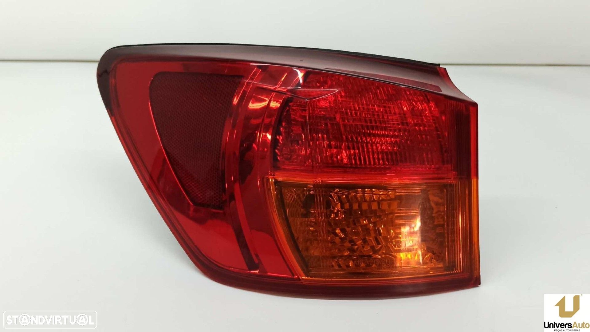 FAROLIM TRASEIRO ESQUERDO LEXUS IS200 (DS2/IS2) 220D - 1