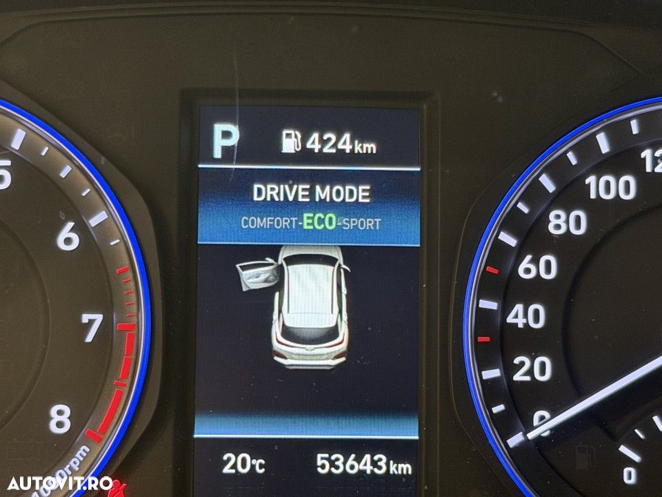 Hyundai KONA - 18