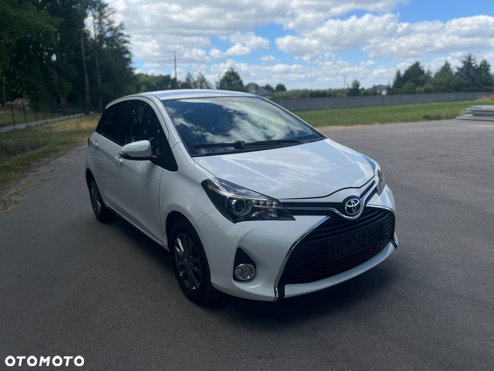 Toyota Yaris 1.33 Premium EU6 - 1
