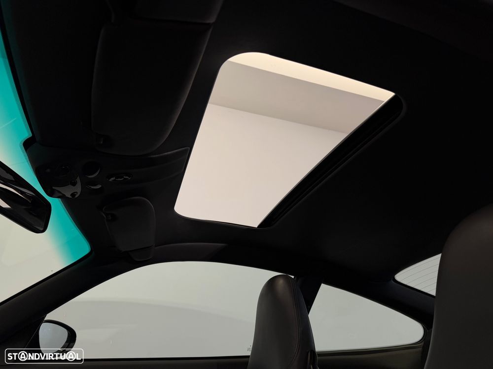 Porsche 911 (996) Carrera Coupé - 18