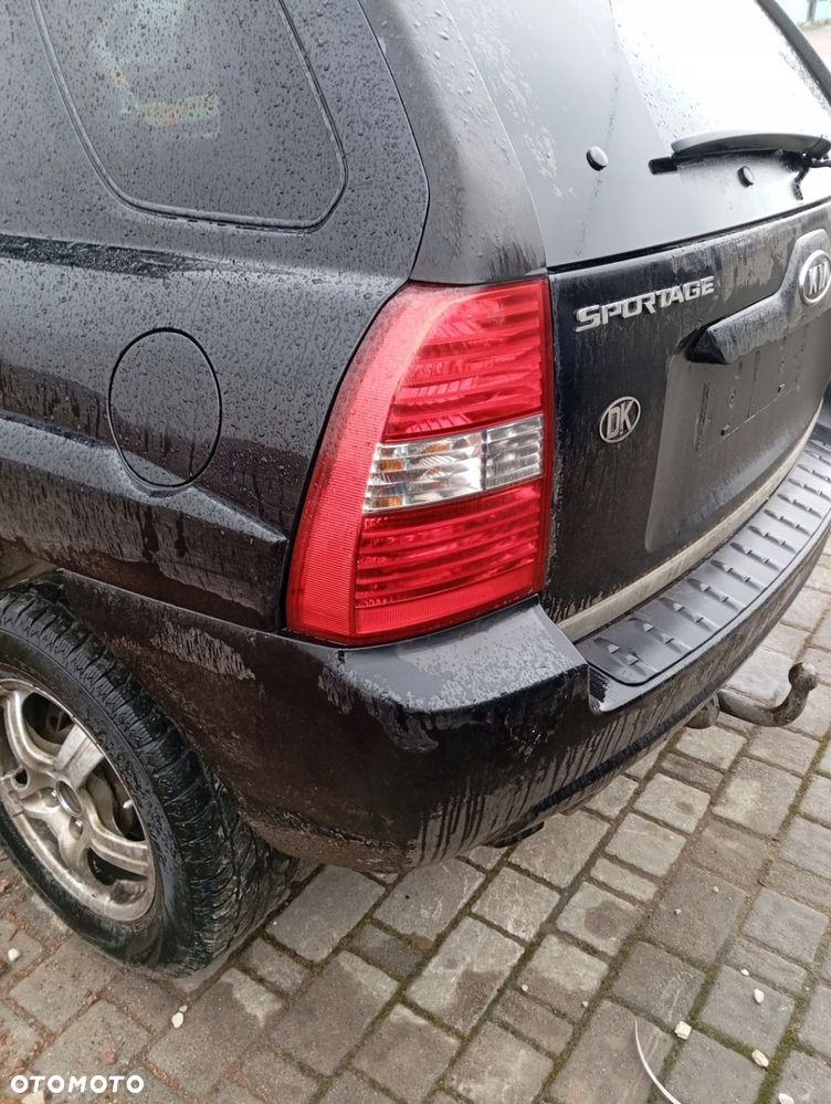 KIA SPORTAGE II LAMPA LEWA TYLNA TYŁ EU - 1