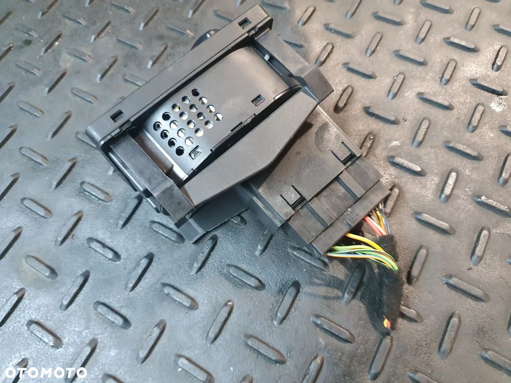 Włącznik świateł Ford Focus MKII 4M5T13A024CA FORD C MAX LIFT EUROPA - 2
