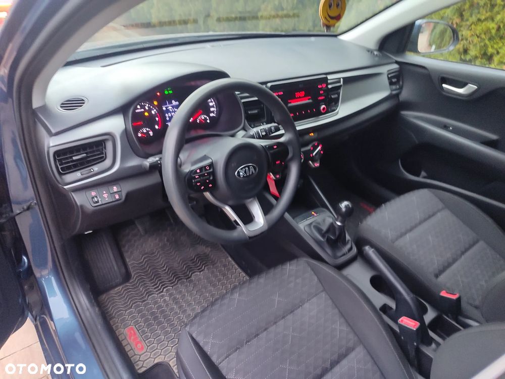 Kia Rio - 27