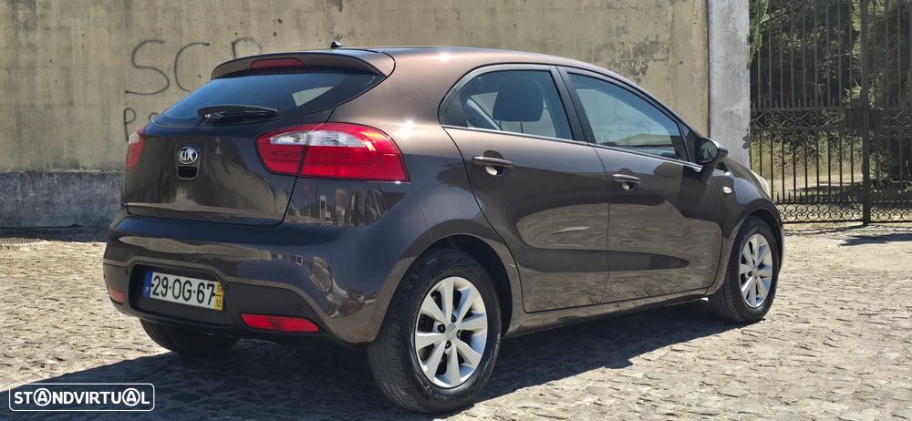 Kia Rio 1.2 CVVT More Edition - 3