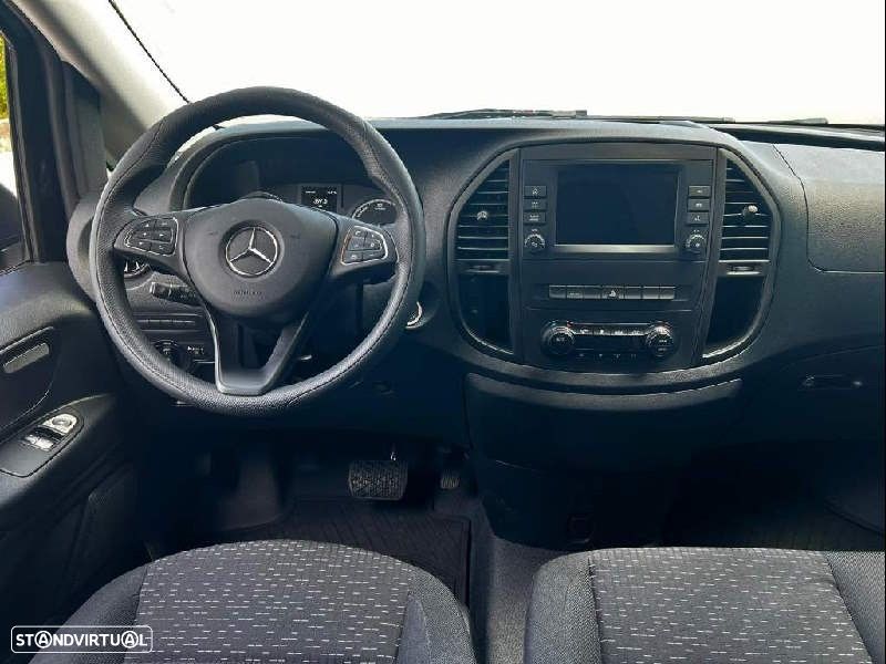 Mercedes-Benz eVito Tourer 60 kWh Longo - 3