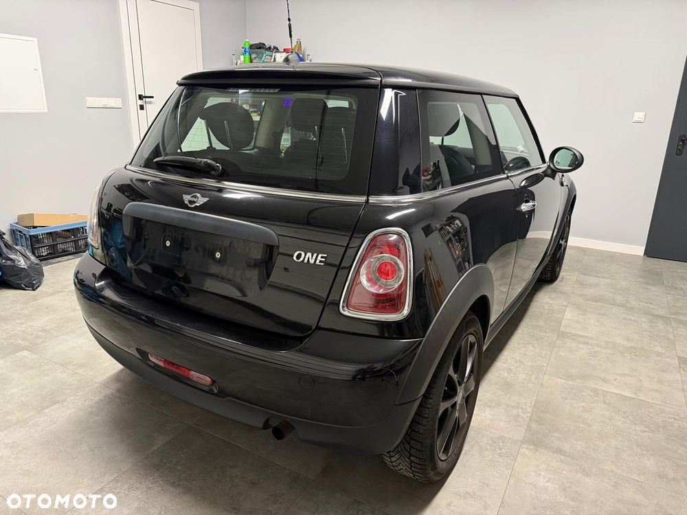 MINI ONE Brick Lane - 5