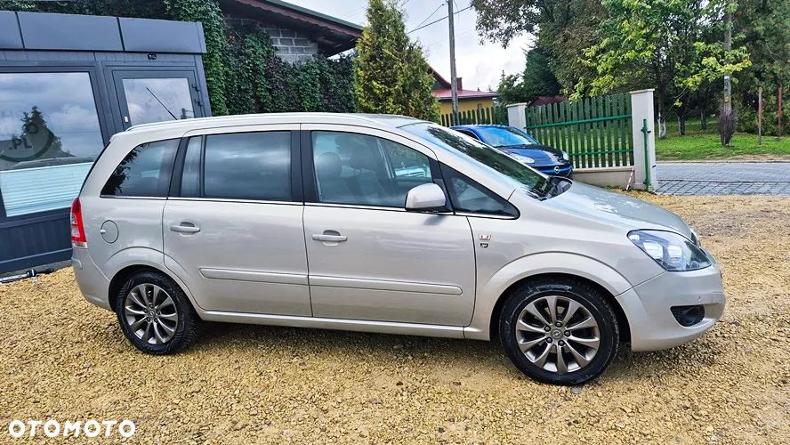 Opel Zafira 1.8 Cosmo EasyTronic EU5 - 10