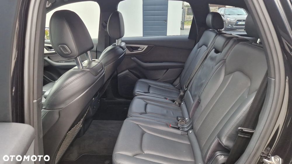 Audi Q7 - 16