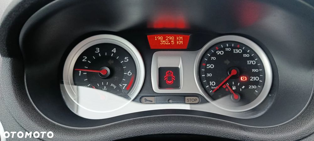 Renault Clio - 9
