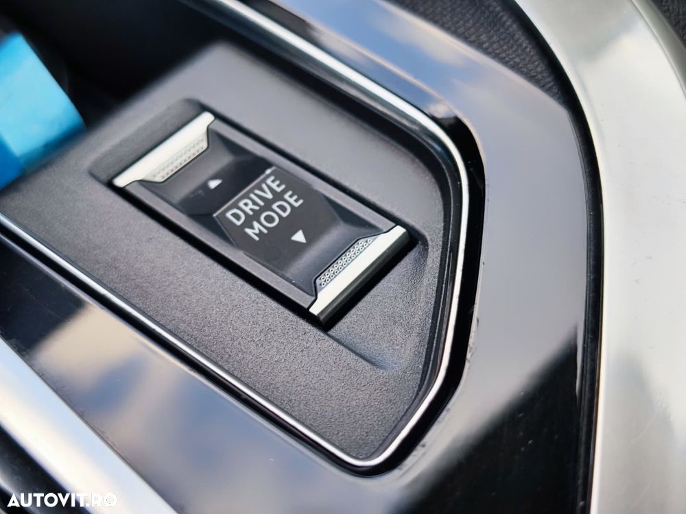 Peugeot 3008 1.2 PureTech 130 EAT8 Active Pack - 25